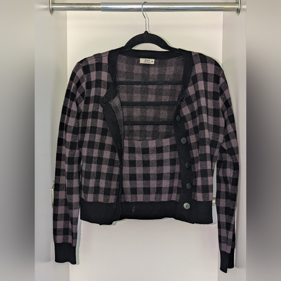 Cardigan and Bando - Picture 1 of 5